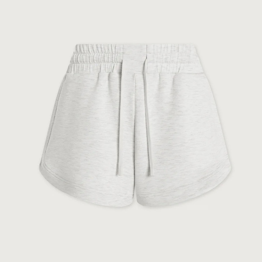 Varley Ollie High Rise Short 3.5” in Ivory Marl Size Medium EXCELLENT CONDITION